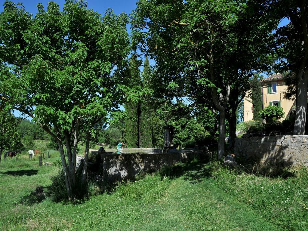 Une Campagne En Provence Bras エクステリア 写真