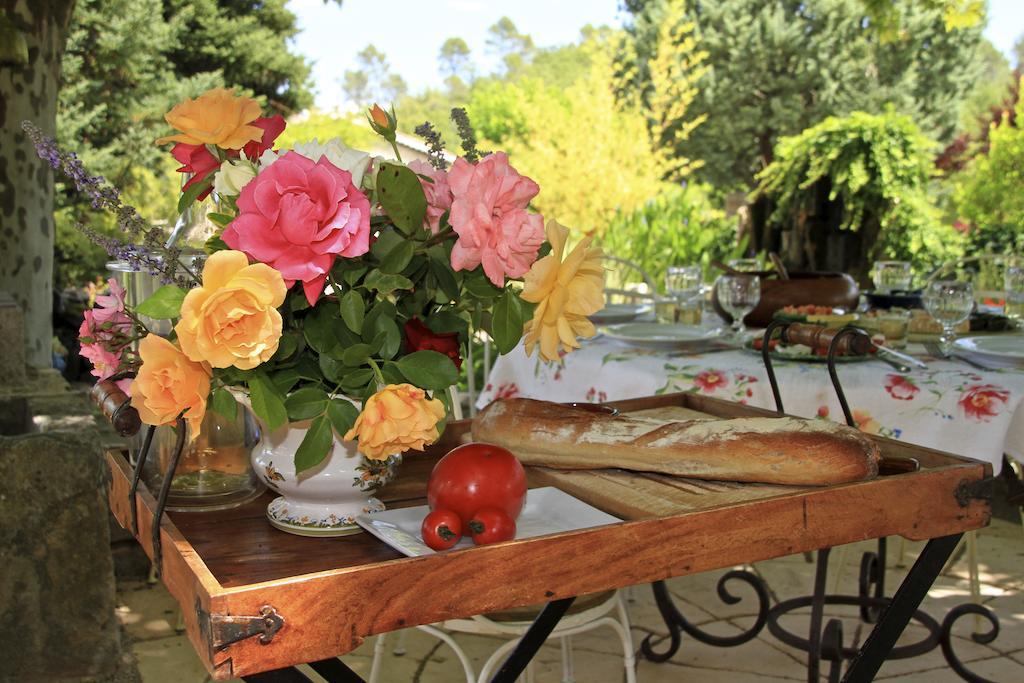Une Campagne En Provence Bras 部屋 写真