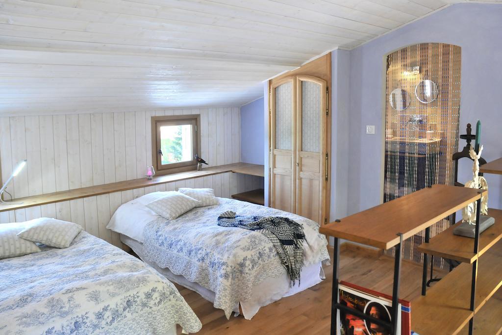 Une Campagne En Provence Bras 部屋 写真